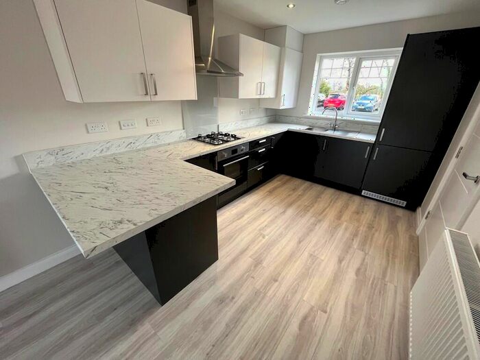 4 Bedroom Semi-Detached House To Rent In Whitehall Drive, Broughton, PR3