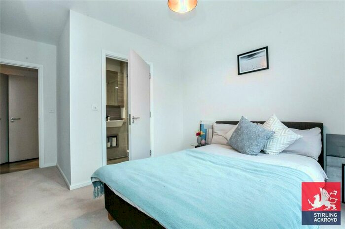 2 Bedroom Apartment To Rent In Maypole Court, Geoff Cade Way, London, E3