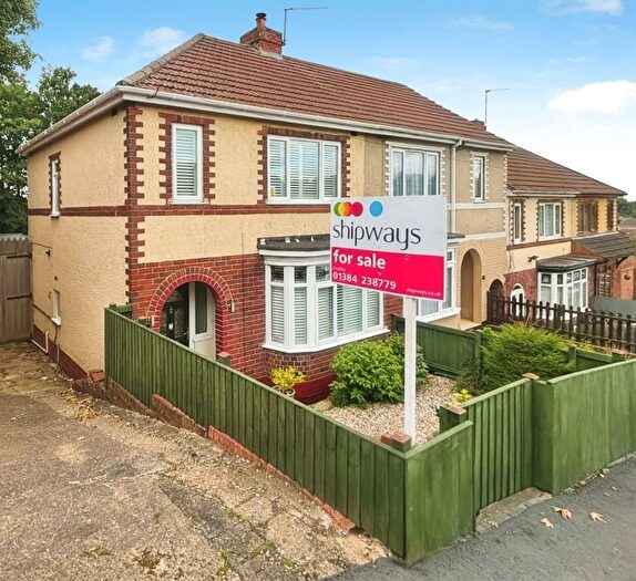 3 Bedroom End Terrace House For Sale In Blackberry Lane, Rowley Regis, B65