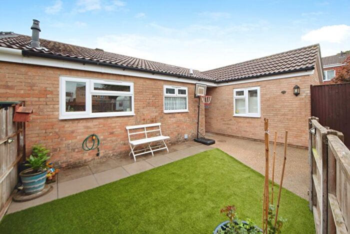 4 Bedroom Bungalow For Sale In Elizabeth Court, Fareham, Hampshire, PO14