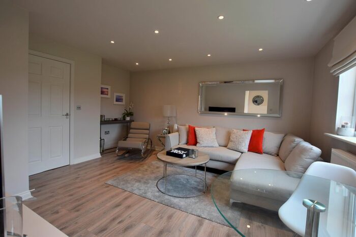 2 Bedroom Flat To Rent In Huron Road, Broxbourne, EN10