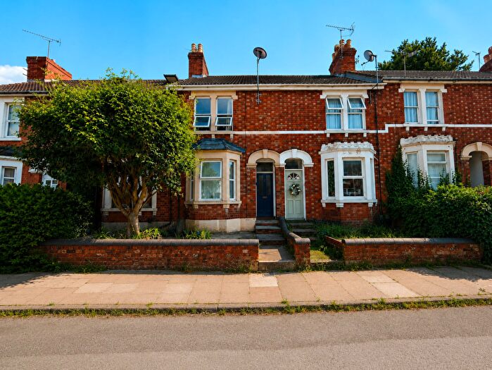 2 Bedroom Terraced House To Rent In Dixon Street, Swindon, SN1