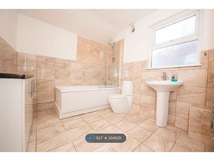 2 Bedroom Terraced House To Rent In Beatrice St, Bootle, L20