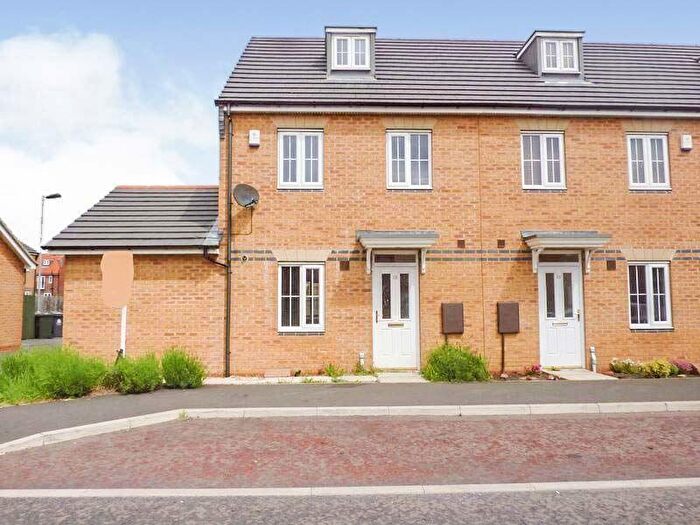 3 Bedroom Town House To Rent In Greyfriars Lane, Newcastle Upon Tyne, Tyne And Wear, NE12