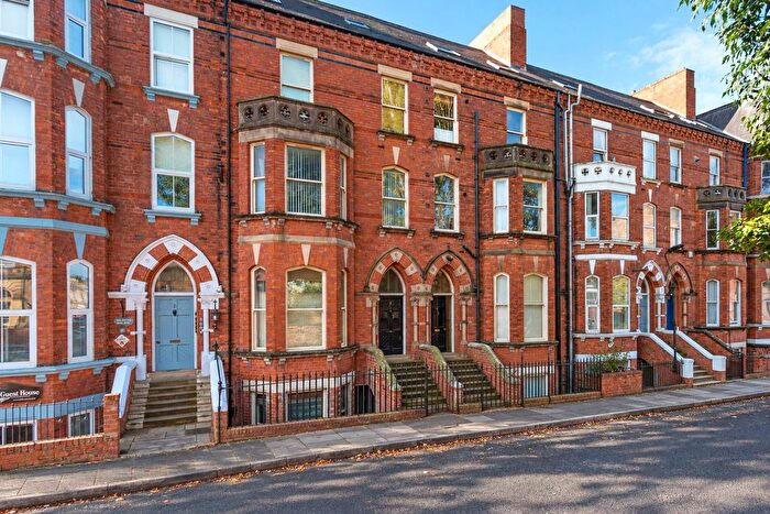 1 Bedroom Flat For Sale In Wenlock Terrace, York, North Yorkshire, YO10