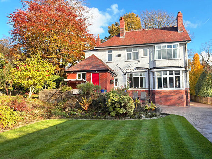 4 Bedroom Detached House For Sale In Clough Park Avenue, Grasscroft, OL4