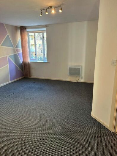 1 Bedroom Property To Rent In Buslingthorpe Lane, Leeds, LS7
