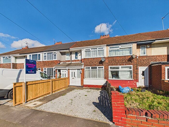 2 Bedroom Terraced House For Sale In Welwyn Park Avenue, Hull, HU6