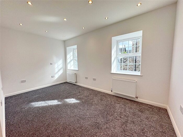 3 Bedroom End Of Terrace House For Sale In Newchurch Road, Rawtenstall, Rossendale, BB4
