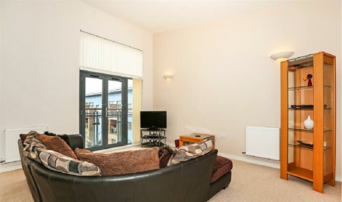 2 Bedroom Apartment To Rent In St Margarets Court, Maritime Quarter, Swansea, SA1