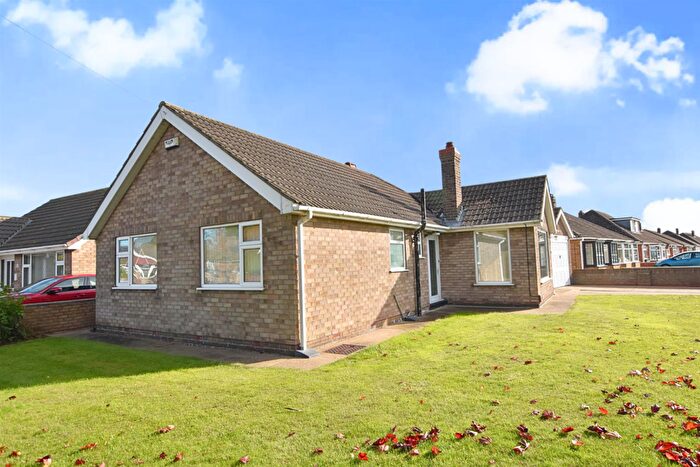 3 Bedroom Detached Bungalow For Sale In Weekes Road, Cleethorpes, DN35