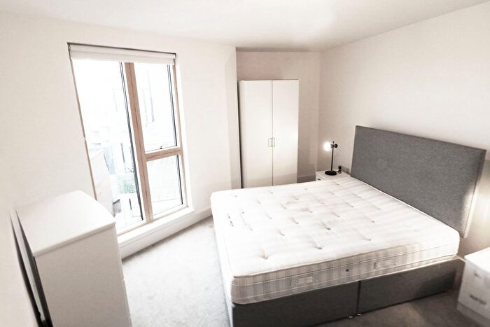 1 Bedroom Flat To Rent In Cavendish Road, Colliers Wood, London, SW19