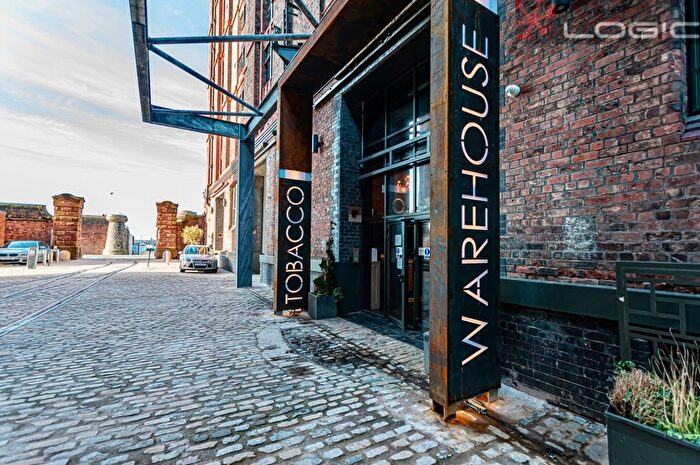 2 Bedroom Semi Detached House For Sale In Regent Road, Liverpool, L3