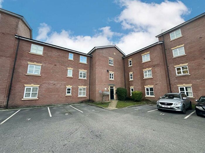 2 Bedroom Flat To Rent In Lawnhurst Avenue, Manchester, M23