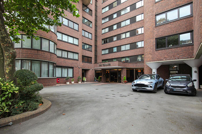 3 Bedroom Flat To Rent In The Terraces, Queens Terrace, NW8