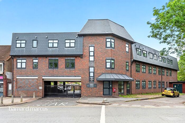 1 Bedroom Flat For Sale In West Barnes Lane, New Malden, KT3