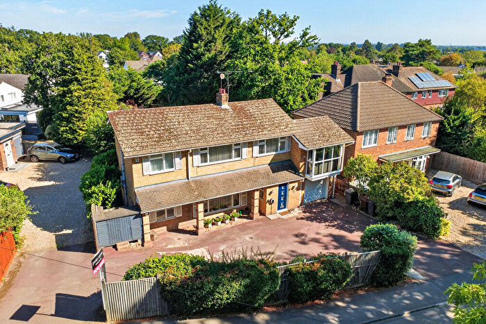 4 Bedroom Detached House For Sale In Hare Hill, Row Town, KT15