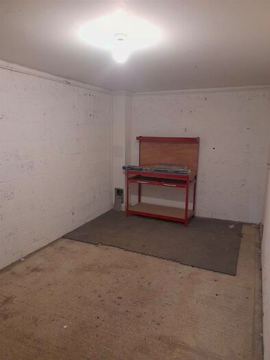 2 Bedroom Flat To Rent In Orchid Court, Kingsnorth, Ashford, TN23