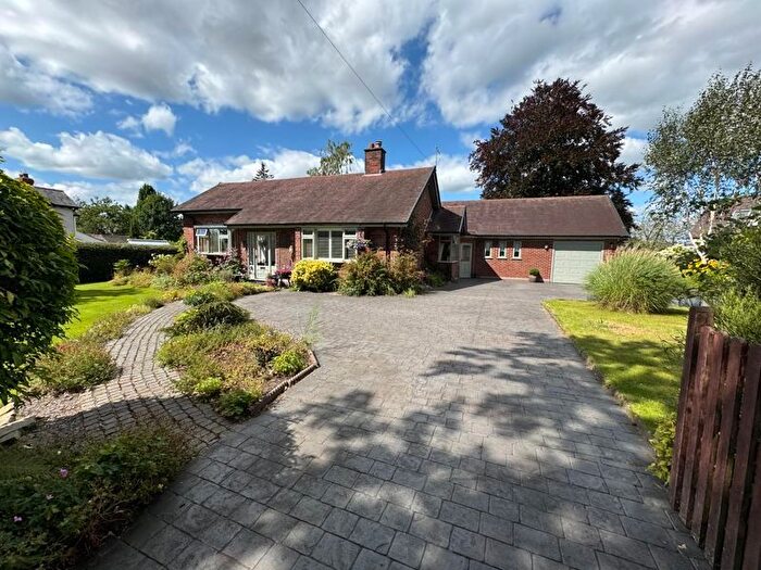 3 Bedroom Bungalow For Sale In Main Road, Goostrey, Crewe, CW4