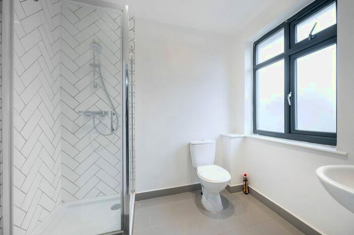 Studio To Rent In Sudbury Heights Avenue, Sudbury, Greenford, UB6