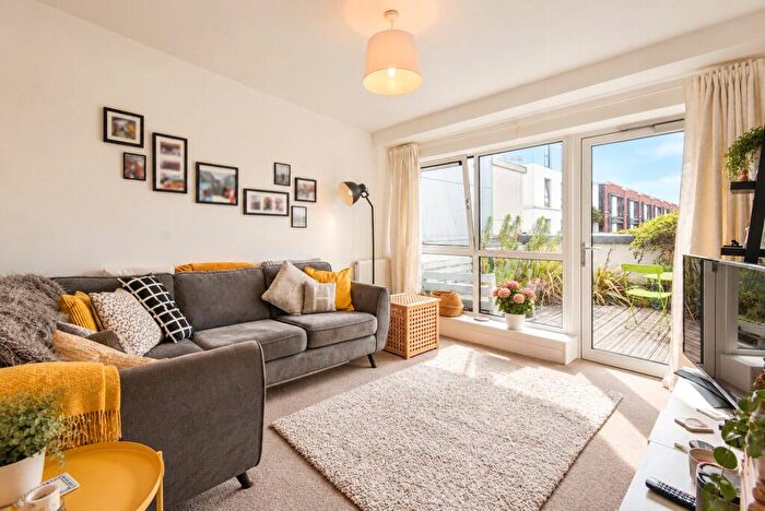 1 Bedroom Apartment For Sale In Park Way, Newbury, Berkshire, RG14