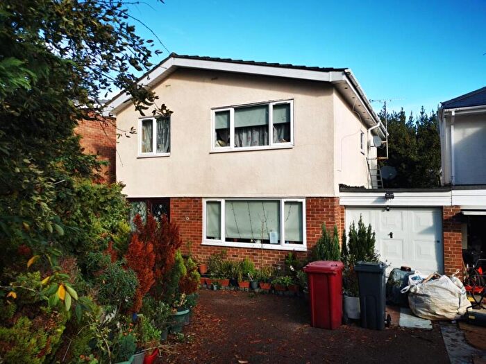 4 Bedroom House For Sale In Silverthorne Drive, Caversham, Reading, RG4