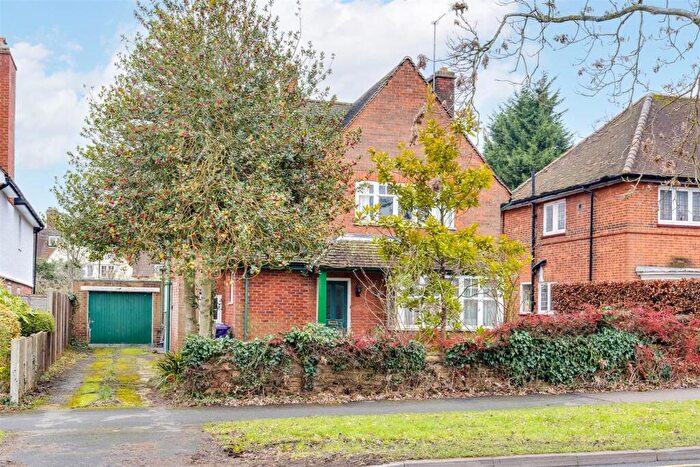 3 Bedroom Detached House For Sale In Pixmore Way, Letchworth Garden City, SG6