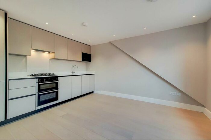 1 Bedroom Apartment To Rent In The Drive, London, NW11