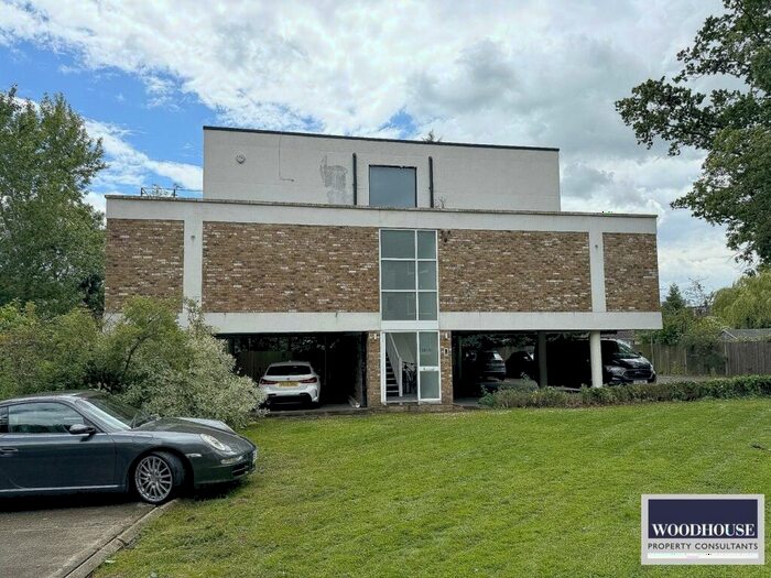 2 Bedroom Apartment To Rent In Lambs Close, Cuffley, Potters Bar, EN6