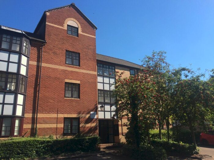 2 Bedroom Flat To Rent In Maltings Place, Reading, Berkshire, RG1