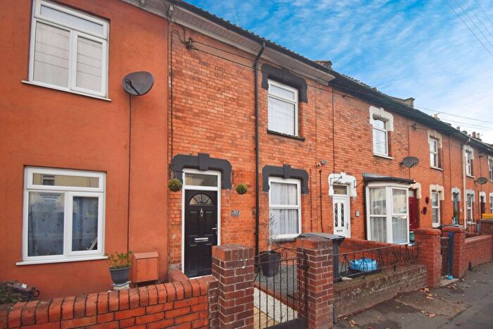 2 Bedroom Terraced House For Sale In Bristol Road, Bridgwater, TA6