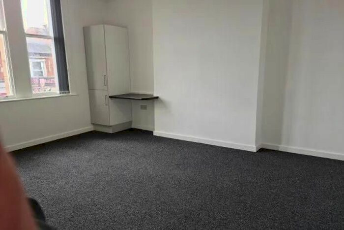 1 Bedroom Flat To Rent In Salisbury Road, Smethwick, B66