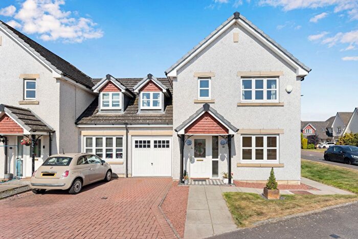 3 Bedroom Semi-Detached House For Sale In Buie Brae, Kirkliston, EH29