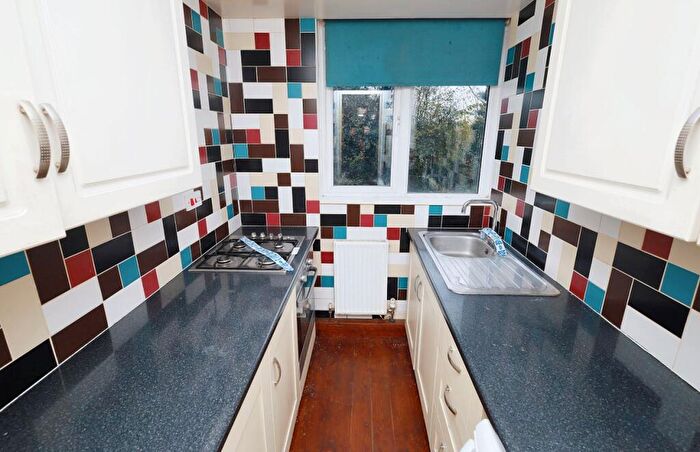 1 Bedroom Flat For Sale In Moorfield, Harlow, Essex, CM18