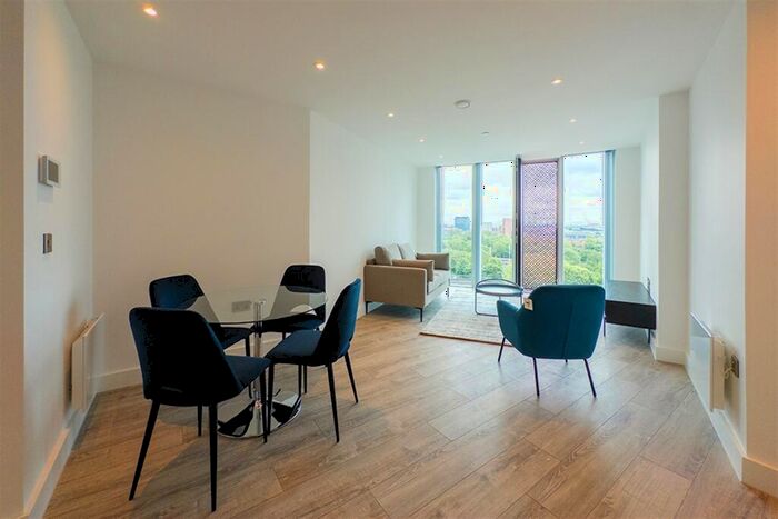 1 Bedroom Apartment To Rent In Thr, M15