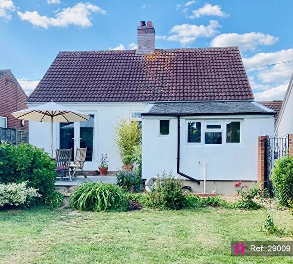 2 Bedroom Detached Bungalow For Sale In Cambridge Avenue, Sible Hedingham, Halstead, CO9