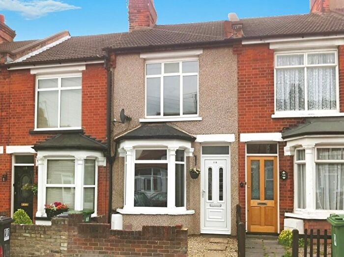 2 Bedroom Terraced House To Rent In St. James Road, Watford, WD18