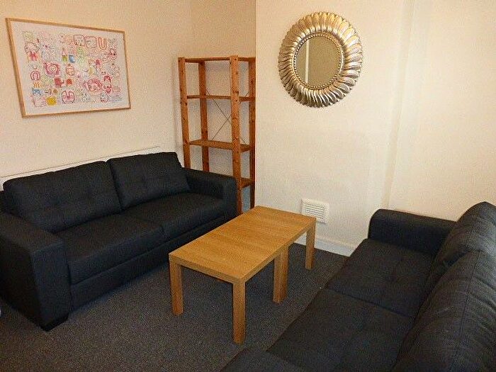 3 Bedroom Terraced House To Rent In Humber Road, Beeston, NG9
