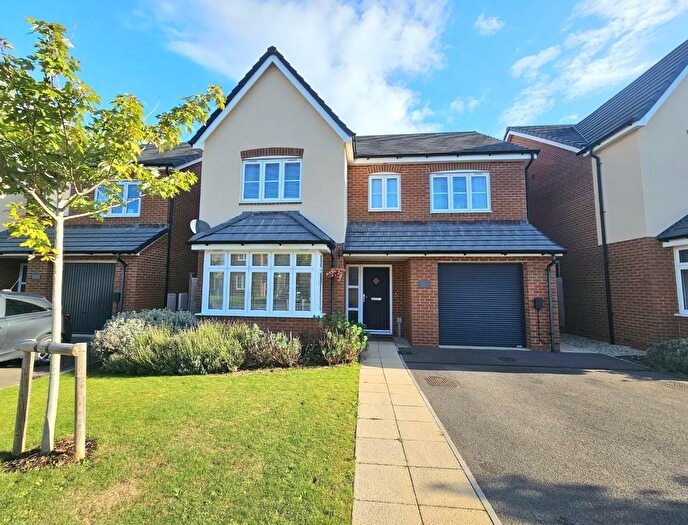 4 Bedroom Detached House For Sale In Otter Way, Cam, Dursley, GL11