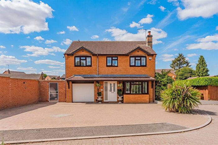 4 Bedroom Detached House For Sale In Brampton Close, Barton Seagrave, NN15