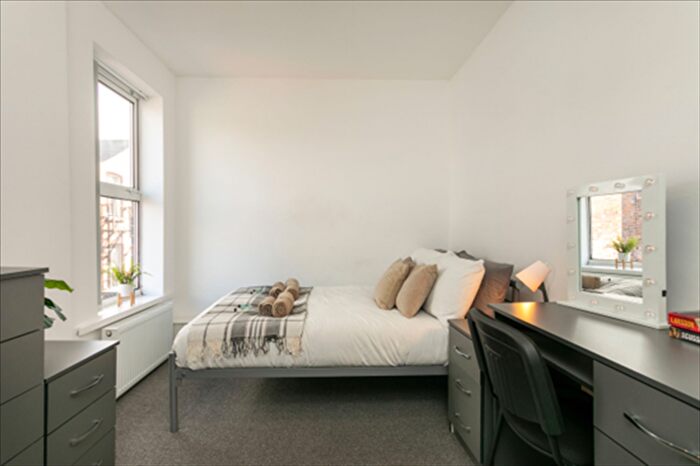6 Bedroom Terraced House To Rent In North Sherwood Street, Nottingham, NG1