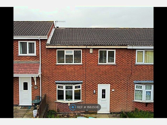 3 Bedroom Terraced House To Rent In Ecton Close, Nottingham, NG5