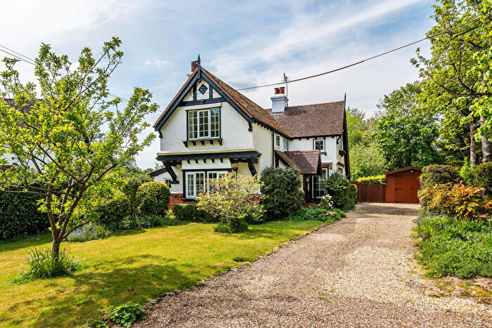 3 Bedroom Detached House For Sale In Tandridge Lane, Lingfield, Surrey, RH7