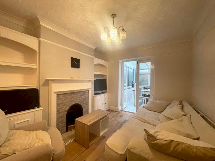 3 Bedroom Property To Rent In School Road, Hove, BN3