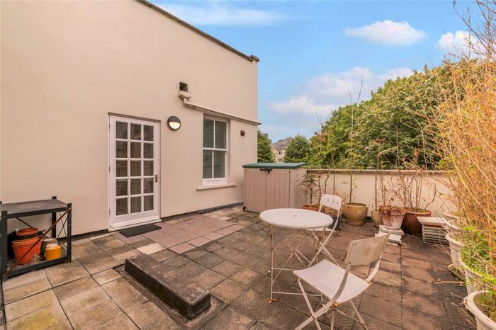 2 Bedroom Flat To Rent In Gosset Street, London, E2