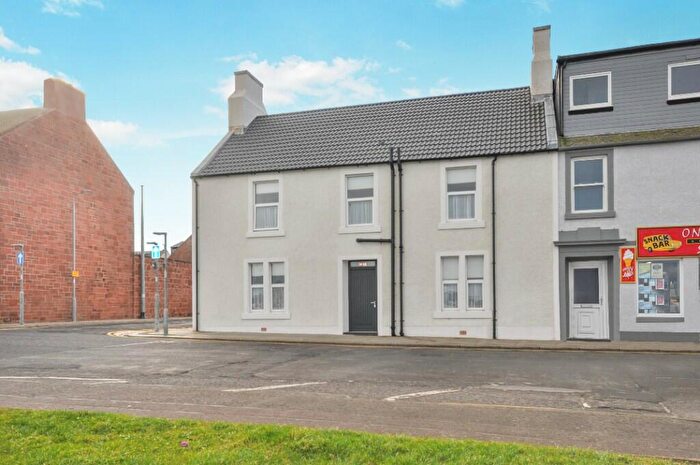 7 Bedroom End Of Terrace House For Sale In Knockcushan Street, Girvan, Ayrshire, KA26