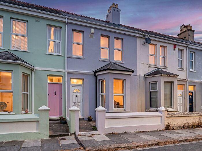 2 Bedroom Terraced House For Sale In Gifford Place, Mutley, Plymouth, PL3