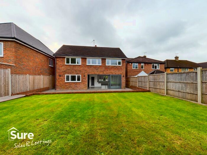 5 Bedroom Detached House To Rent In Crouchfield, Hemel Hempstead, Hertfordshire, HP1