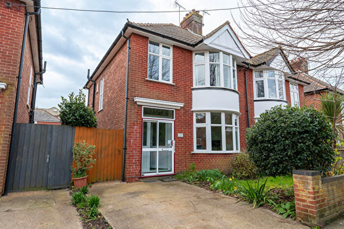 3 Bedroom Semi-Detached House For Sale In Barton Road, Felixstowe, IP11