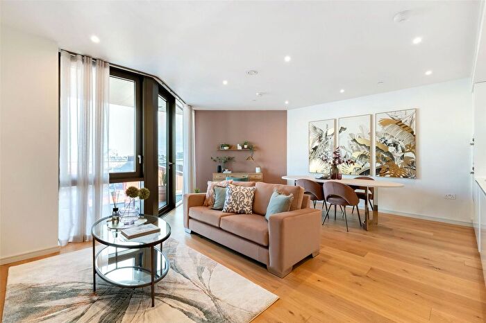 2 Bedroom Flat For Sale In Eastfields Avenue, Riverside Quarter, London, SW18